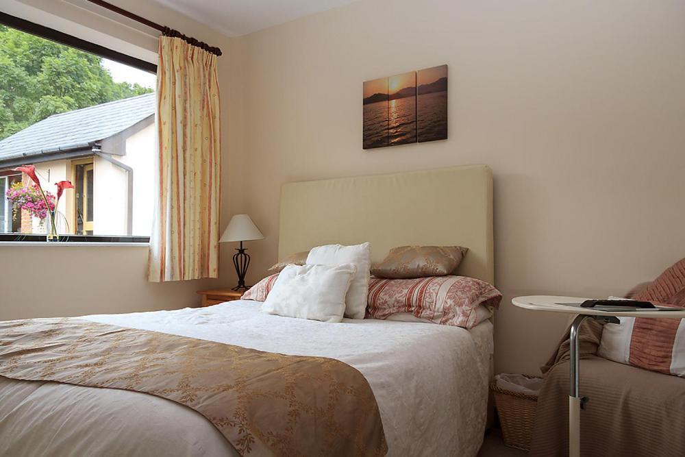 Woodview Lodge B&B Breaffy Room photo
